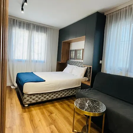 Parliament Apartment